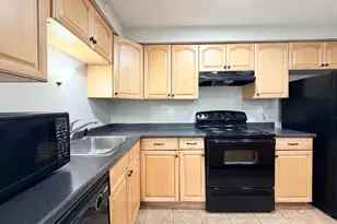 8382 Brockham Dr, Alexandria, VA 22309 - Photo 9