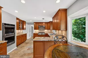 11416 Vale Rd, Oakton, VA 22124 - Photo 25
