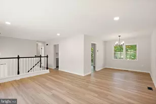 8803 Hayload Ct, Springfield, VA 22153 - Photo 11