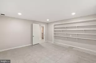 5304 Pillow Ln, Springfield, VA 22151 - Photo 29