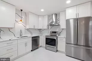 5304 Pillow Ln, Springfield, VA 22151 - Photo 9