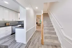 5946 Kimberly Anne Way, Alexandria, VA 22310 - Photo 3