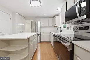 15247 Louis Mill Dr, Chantilly, VA 20151 - Photo 11