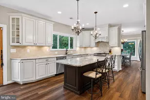 5126 Myrtle Leaf Dr, Fairfax, VA 22030 - Photo 11