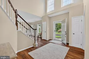 5126 Myrtle Leaf Dr, Fairfax, VA 22030 - Photo 5