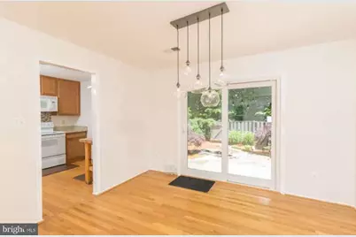 8302 Moline Place, Springfield, VA 22153 - Photo 7
