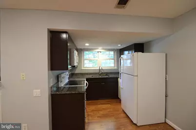 3901 Golf Tee Court #202, Fairfax, VA 22033 - Photo 7