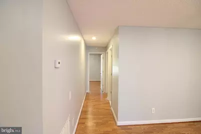 3901 Golf Tee Court #202, Fairfax, VA 22033 - Photo 9