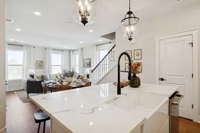 14928 Deco Circle, Chantilly, VA 20151 - Photo 9