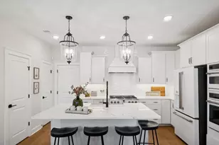 14928 Deco Cir, Chantilly, VA 20151 - Photo 5