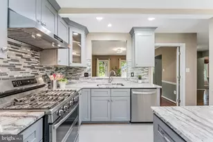 3316 Thorngate Dr, Herndon, VA 20171 - Photo 13