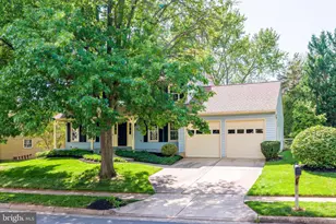 3316 Thorngate Dr, Herndon, VA 20171 - Photo 3