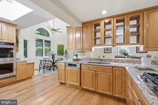 2101 Reynolds St, Falls Church, VA 22043 - Photo 3