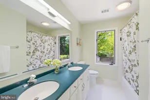 2101 Reynolds St, Falls Church, VA 22043 - Photo 31