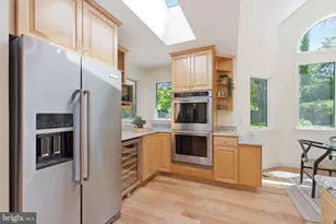 2101 Reynolds St, Falls Church, VA 22043 - Photo 5