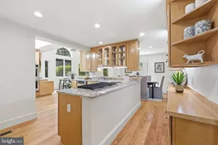 2101 Reynolds St, Falls Church, VA 22043 - Photo 9