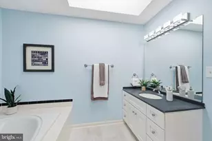 2101 Reynolds St, Falls Church, VA 22043 - Photo 27
