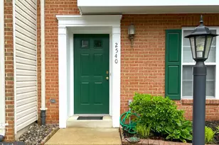 2540 Banshire Dr, Herndon, VA 20171 - Photo 3