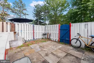 8603 Venoy Ct, Alexandria, VA 22309 - Photo 17