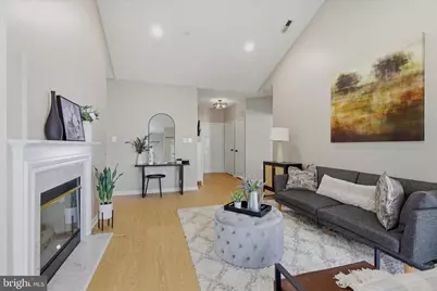 4139 Fountainside Lane #302, Fairfax, VA 22030 - Photo 5