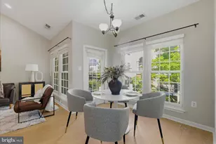 4139 Fountainside Ln, Fairfax, VA 22030 - Photo 9