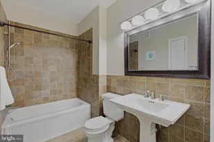 4139 Fountainside Ln, Fairfax, VA 22030 - Photo 19