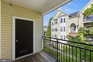 4139 Fountainside Ln, Fairfax, VA 22030 - Photo 33