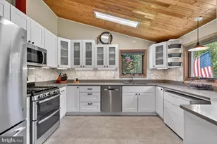 8904 Stratford Ln, Alexandria, VA 22308 - Photo 29