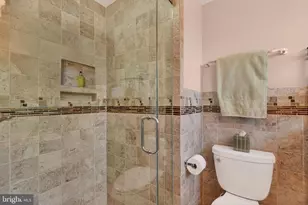 8904 Stratford Ln, Alexandria, VA 22308 - Photo 37