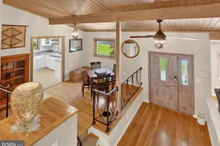 8904 Stratford Ln, Alexandria, VA 22308 - Photo 25