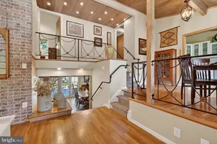 8904 Stratford Ln, Alexandria, VA 22308 - Photo 11