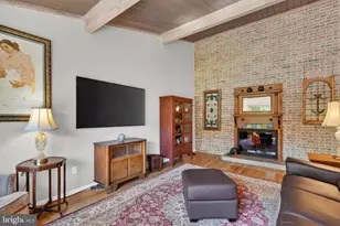 8904 Stratford Ln, Alexandria, VA 22308 - Photo 19