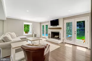 757 Ridge Dr, McLean, VA 22101 - Photo 15