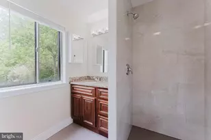 2840 Jermantown Rd, Oakton, VA 22124 - Photo 33
