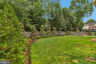 8006 Comerford Dr, Fairfax Station, VA 22039 - Photo 3