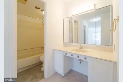 8370 Greensboro Drive #705, McLean, VA 22102 - Photo 19