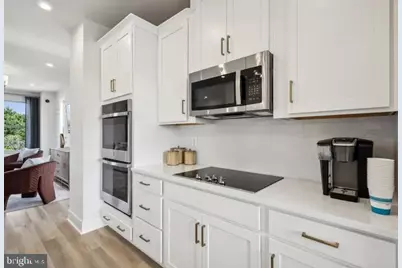 2111 Acadia Road, Herndon, VA 20170 - Photo 5