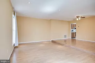 4216 Fox Lake Dr, Fairfax, VA 22033 - Photo 5