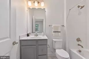 7920 Shreve Rd, Falls Church, VA 22043 - Photo 37