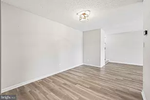 10225 Valentino Dr, Oakton, VA 22124 - Photo 9