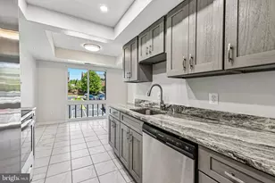 10225 Valentino Dr, Oakton, VA 22124 - Photo 13