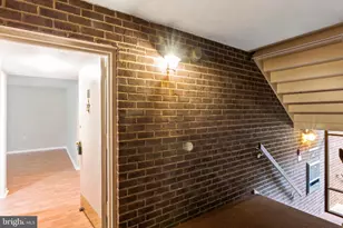 1422 Northgate Square, Reston, VA 20190 - Photo 27