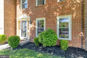 7920 Bubbling Brook Cir, Springfield, VA 22153 - Photo 3