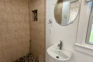 6501 Glenbard Ct, Burke, VA 22015 - Photo 5