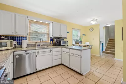 404 Tapawingo Road SE, Vienna, VA 22180 - Photo 11