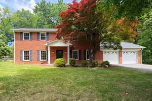 3211 Fox Mill Rd, Oakton, VA 22124 - Photo 1
