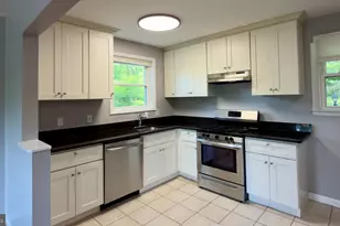 556 Orchard St NW, Vienna, VA 22180 - Photo 7