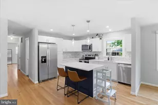 8627 Braddock Ave, Alexandria, VA 22309 - Photo 9