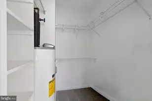 8610 Beekman Pl, Alexandria, VA 22309 - Photo 21