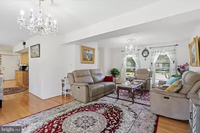 211 Whispering Wind Court SE, Vienna, VA 22180 - Photo 7